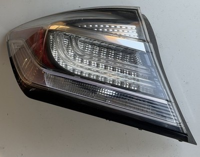 2013-2015 HONDA CIVIC HYBRID OUTER REAR LEFT SIDE TAILLIGHT LIGHT LAMP OEM