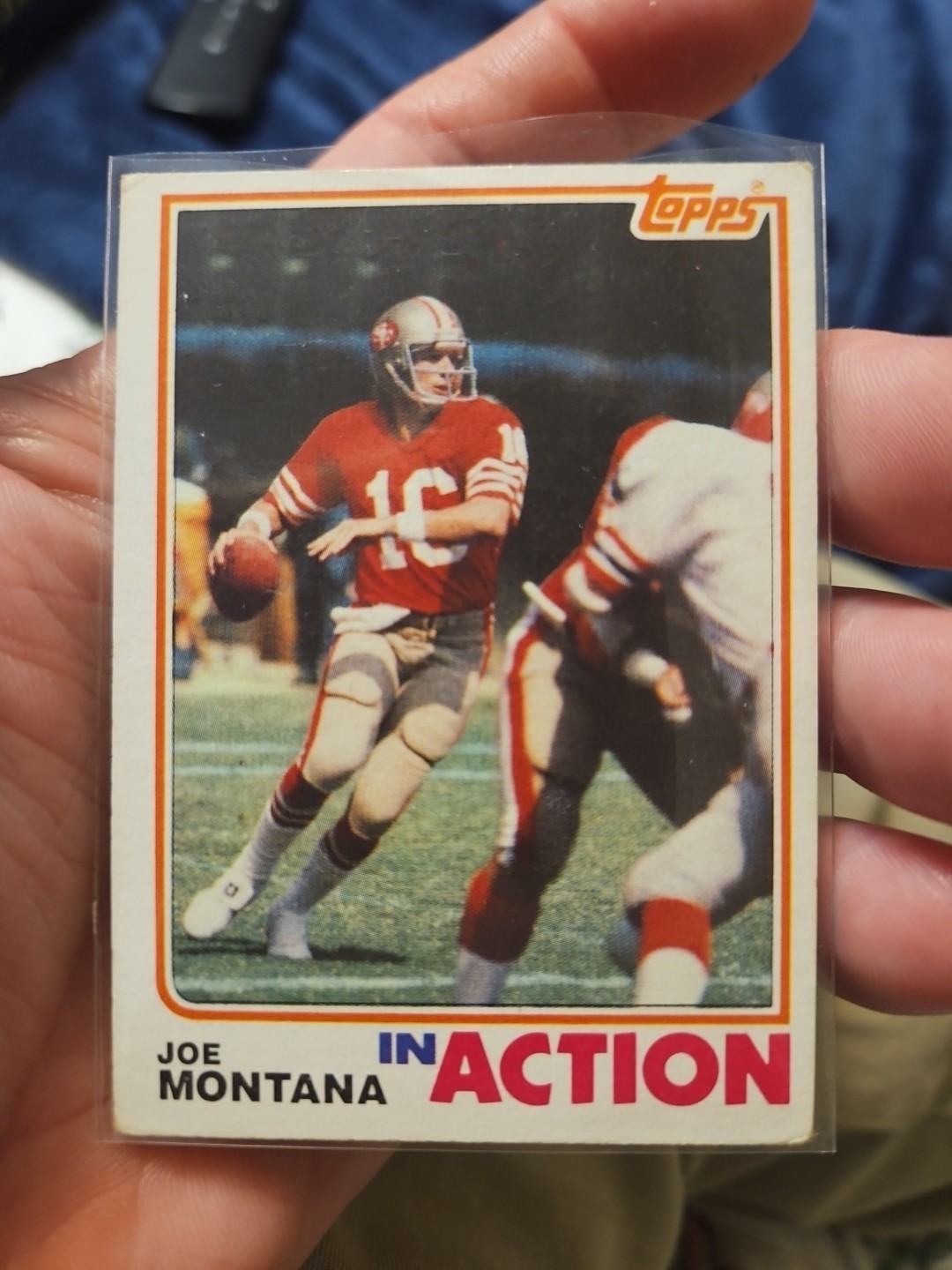 1982 Topps #489 JOE MONTANA card! 49ERS! HOF!