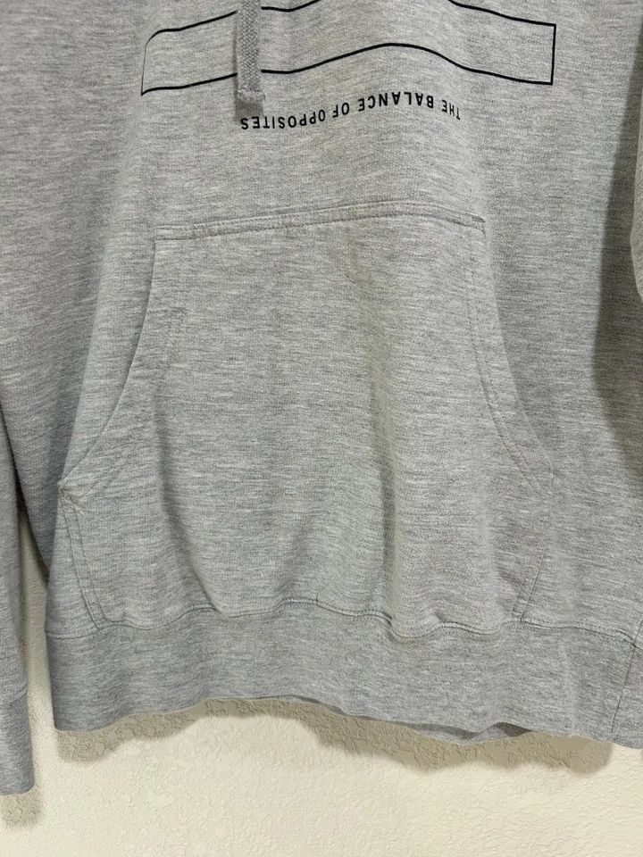 RVCA Sudadera con Capucha Para Hombres Mediana Polar Spellout Bolsa Bolsillo Gris Patín Foto 4 de 4