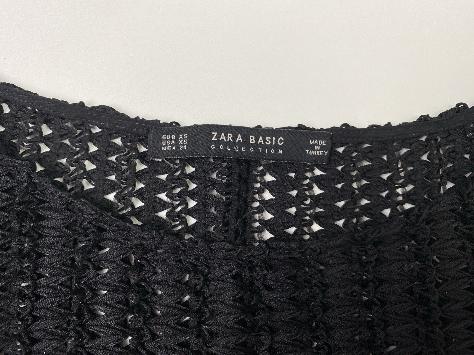 ZARA BASIC Off-shoulder Oversized Semi-Cropped Ch… - image 4