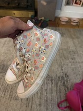 Llama High Top Converse Chuck Taylor Big Kid Size 6