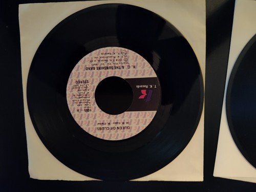 Two 45rpm 7" KC and the Sunshine Band That's the Way I Like It & Queen of Clubs - Picture 4 of 5