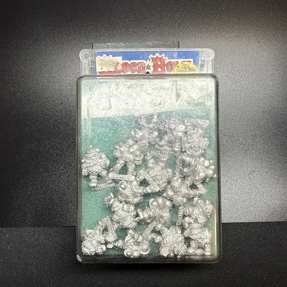 Warhammer Blood Bowl Metal Dwarf Team OOP - Image 2 of 3
