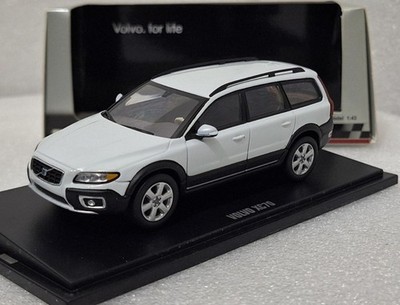 VOLVO XC70 シルバー 1:43 VOLVO XC70 シルバー 1:43 Volvo V70 R '1st Generation' | House of
