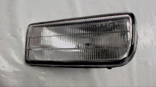 BMW 318tds touring E36 Nebelscheinwerfer Komplett  L 16881