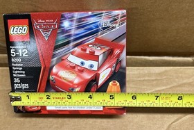 Lego 8200 Disney Pixar Cars - Radiator Springs Lightning McQueen - New Sealed