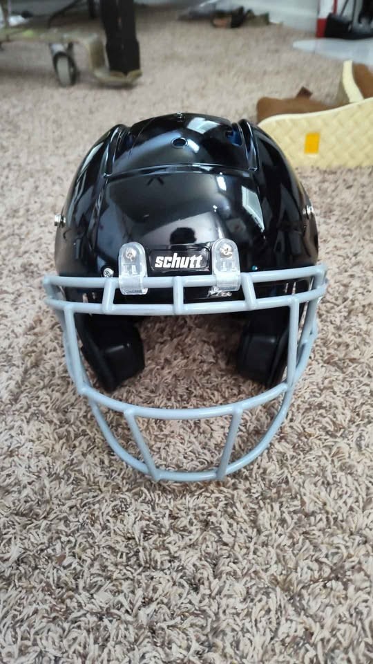 Schutt f7 football helmet black size unverified looks like youth large