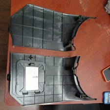 03 04 05 06 NISSAN 350Z DRIVER FRONT LOEWR KICK PANEL FUSE COVER 66901-CD000