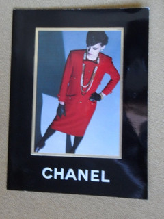 Catalogue CHANEL automne hiver 1984 1985 Inès de la Fressange mode