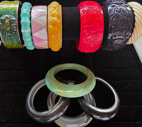 Vintage Costume Jewelry Bracelet Lot Carved Lucite/Celluloid, Enamel, MOP NICE!