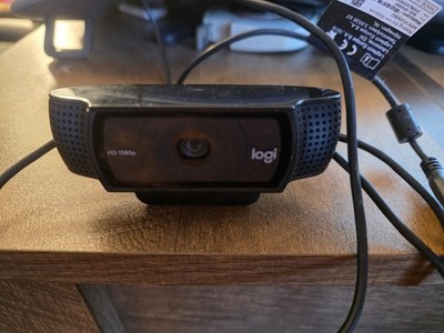 Logitech C920S HD Pro Webcam Full HD 1080p/30fps Video Calling - Black