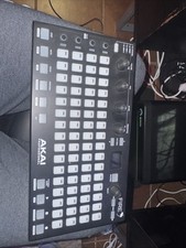 Akai Professional Fire Performance Controller Compatible with fl Studio