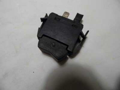 Schalter Heckscheibenheizung  VW GOLF 1 POLO PASSAT  SCIROCCO 321 959 621