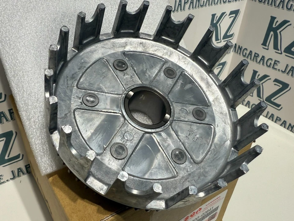 SUZUKI GENUINE CLUTCH BASKET W/ GEAR Fit RM80 RM85 RM 80 85 85L 21200-02B41 NEW Foto 4 de 4