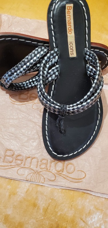 bernardo sandals 71/2