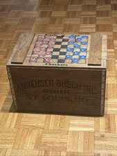 Vintage ANHEUSER-BUSCH BUDWEISER Wooden Crate Box w/Bottle Cap Checkers