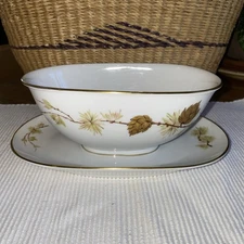 H & C HEINRICH SELB LARCHMONT GRAVY BOAT GOLD PINECONES GERMANY Vintage 1960’s