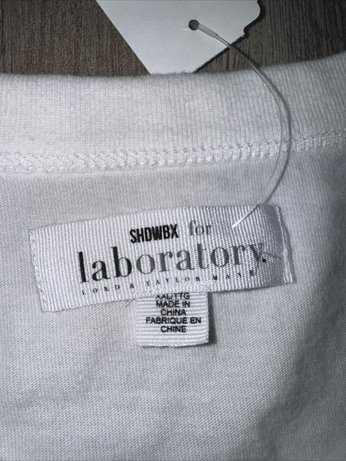 Saber Tooth Tiger Mens t-shirt embroidered Size 2XL Laboratory Lord & Taylor thumbnail 5