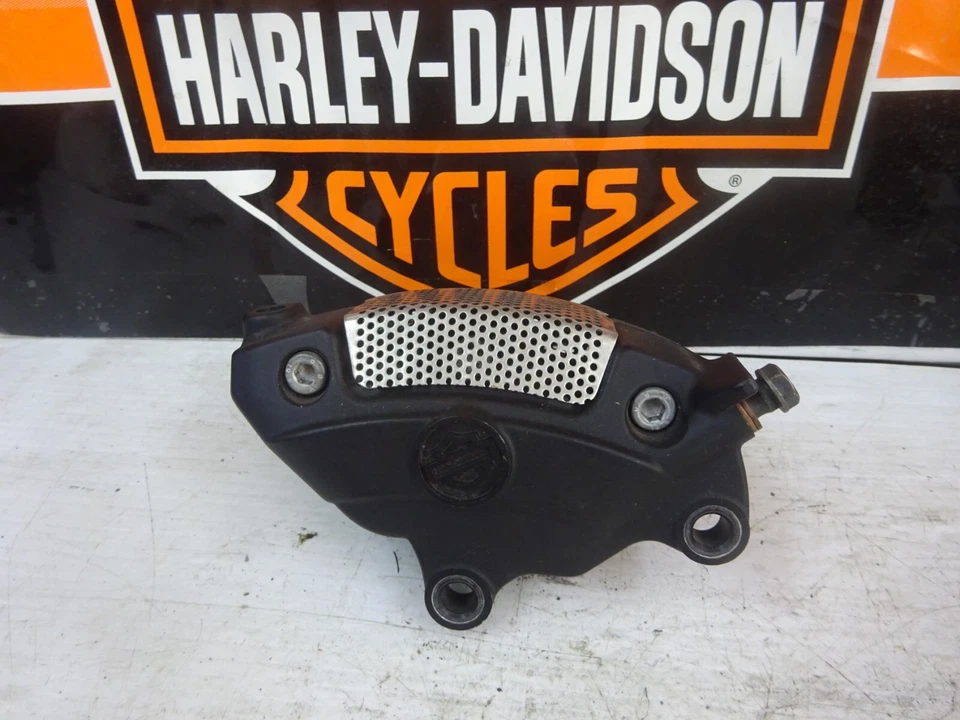 Pinza de freno delantera derecha Harley Davidson Bagger usada OEM 44023-08 con cubierta Foto 2 de 4