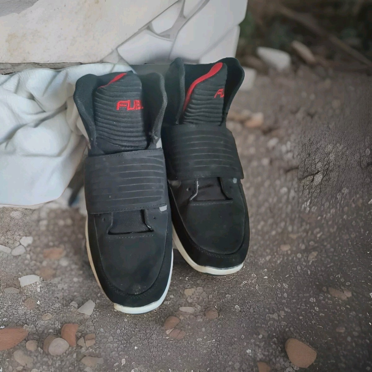 FuBu Sintetico Black High Top Sneaker Size