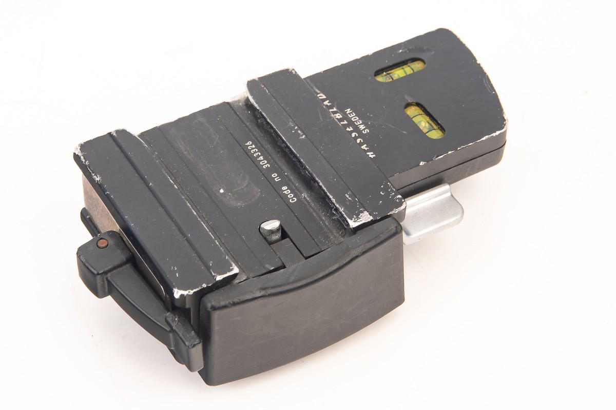 Hasselblad Tripod Quick Release Coupling H 3043326 for H Hasselblad Tripod Quick Release Coupling H 3043326 for H