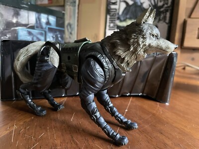 Metal Gear Ocelot Metal Gear Solid V D-Dog Play Arts Kai Action
