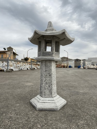 Statua pagoda giapponese, lampada lanterna per giardino zen in cemento e pietra - Foto 3 di 4