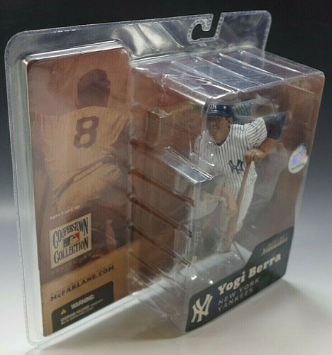MCFARLANE YOGI BERRA COOPERSTOWN COLLECTION YANKEES FIGURINE MLB 1 SERIES NIB - Picture 3 of 4