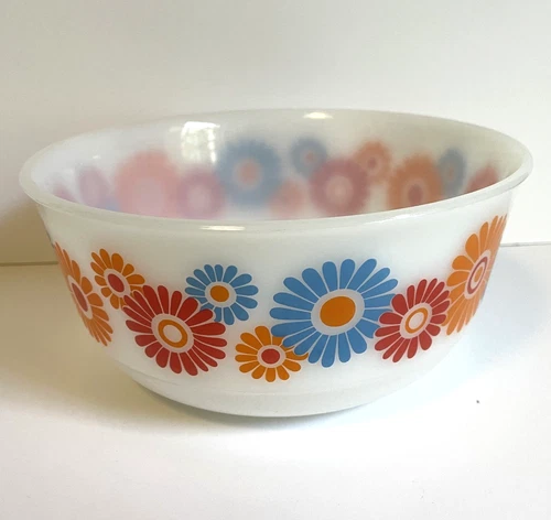 Vintage Schott Mainz Jena Milk Glass Daisy Flower Mixing Bowl Hard to Find