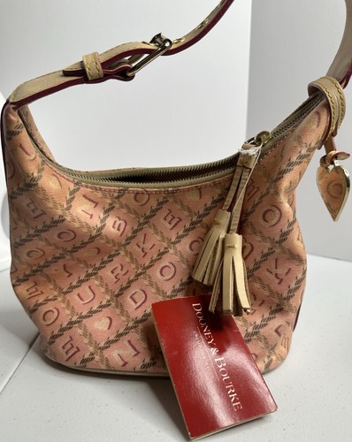 Dooney & Bourke - Cuori di San Valentino rosa e marrone - Foto 4 di 7