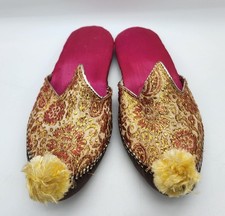 Vintage Jutti Slippers Shoes Womans 8 Punjab India Pink Gold Embroidery Curled