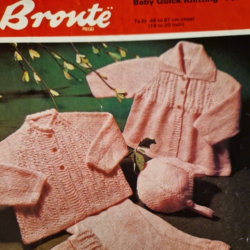 Bronte 767 Kinderwagen Set STRICKMUSTER Mantel Leggings Mütze 18-20" Original