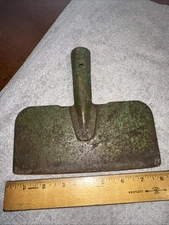 ANTIQUE OLD FARM GARDEN DIGGING TOOL Edger Hoe Rusty
