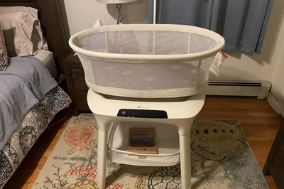 4moms Mamaroo Sleep Bassinet Calms and Soothes - White