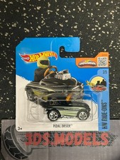 RIDE ONS PEDAL DRIVER Hot Wheels 1:64 *COMBINE POSTAGE*