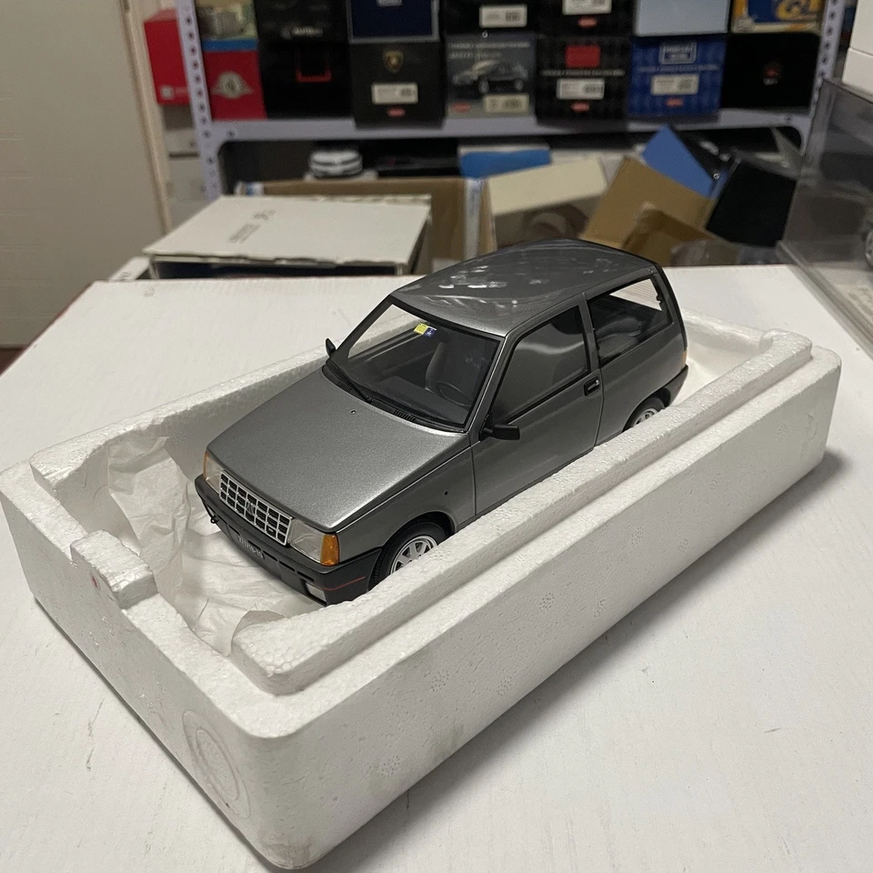 Laudoracing 1: 18 Autobianchi Y10 1985 Car Model Grey  - Image 4 of 4