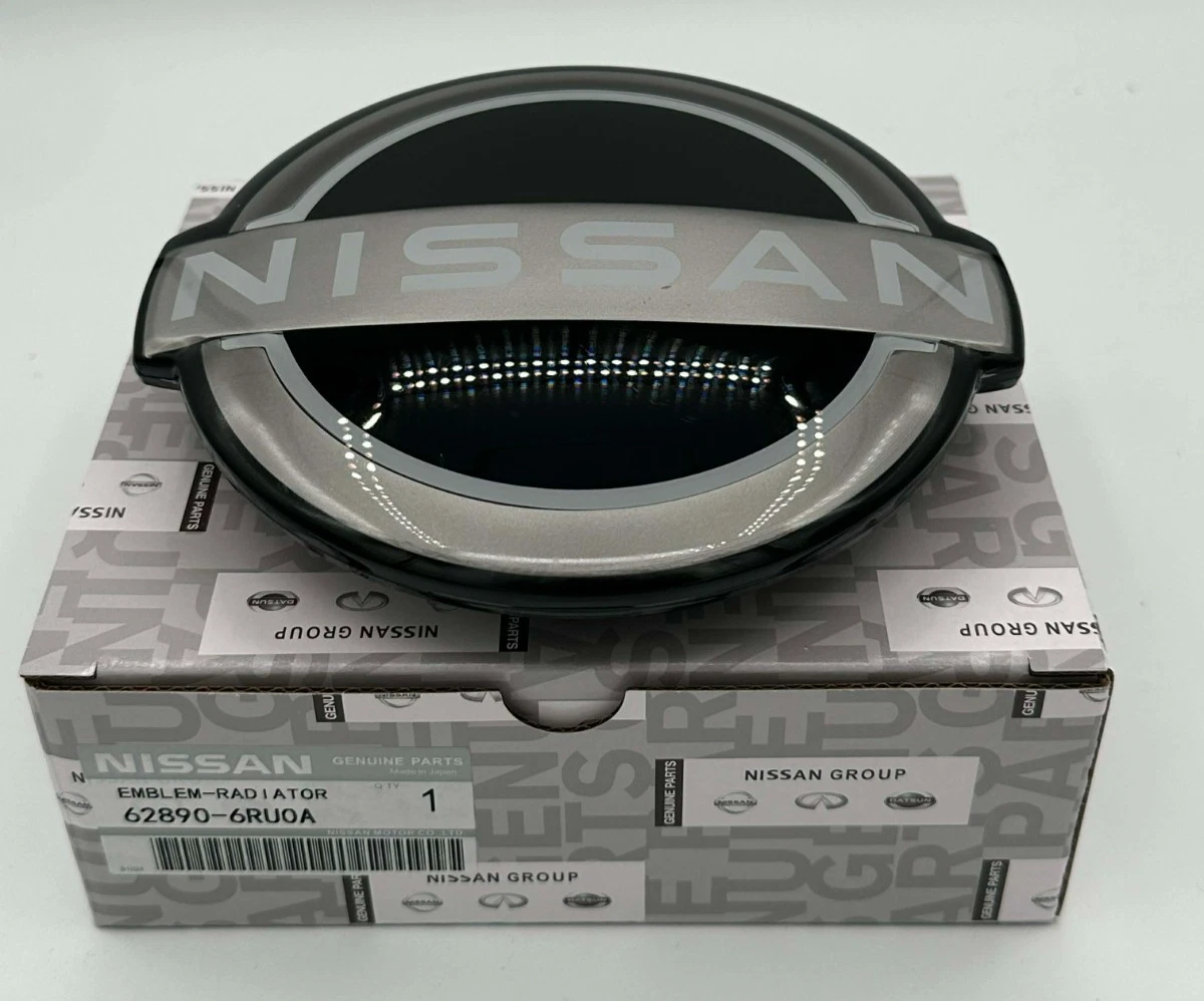 日产黑色汽车和卡车前徽章和摆件| eBay