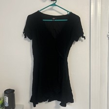 Lulus Women’s Black Wrap Dress Size Small Short Sleeve Excellent Condition