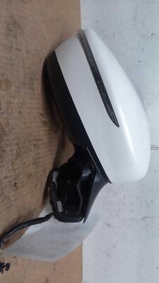 Used Right Door Mirror fits: 2021 Nissan Versa power mirror w/integral turn sign