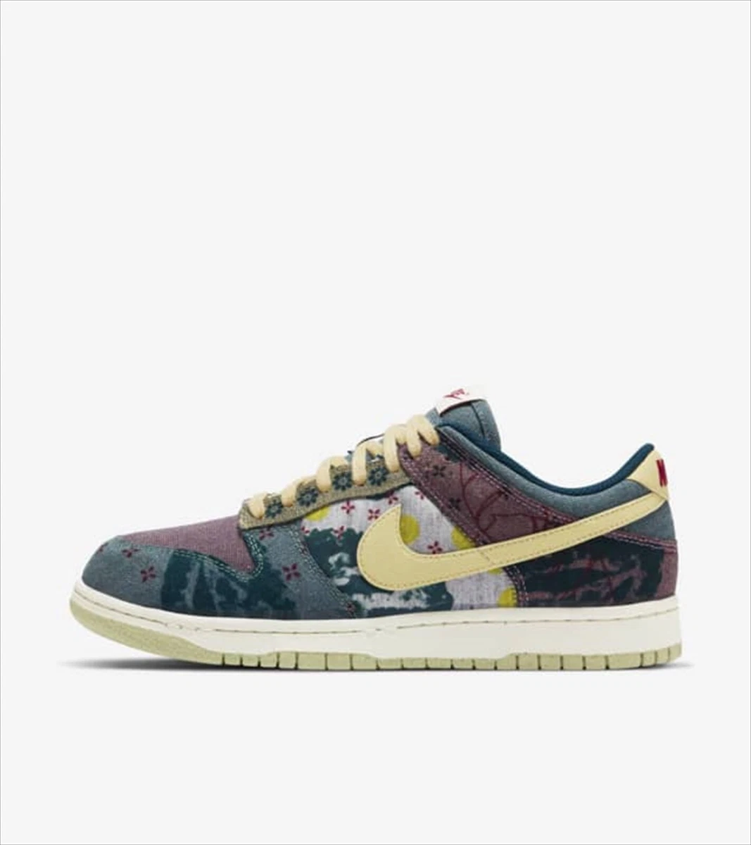 NIKE DUNK LOW SP