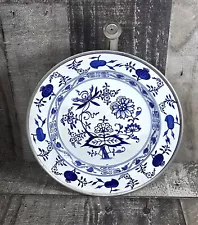 Rare Unmarked Meissen Onion Pattern Porcelain Warming Plate with Dual Handles