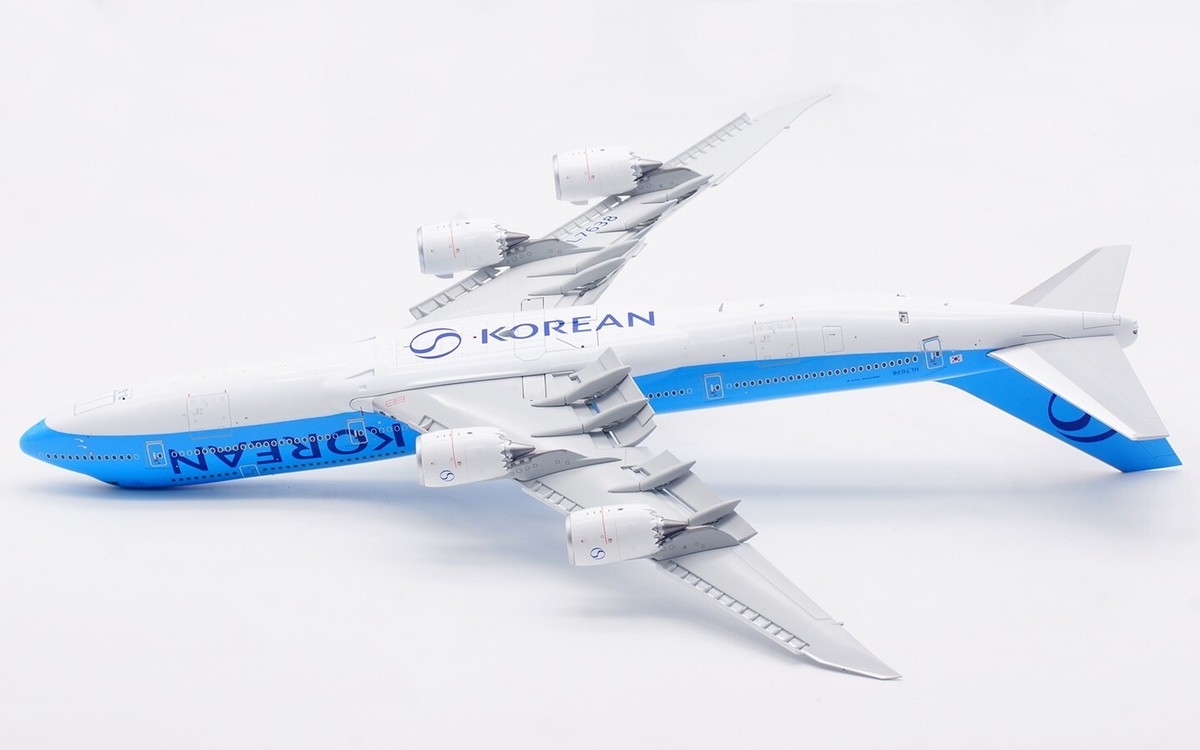 SQ Wings 1:200 Korean Air Boeing B747-8 Diecast Aircraft