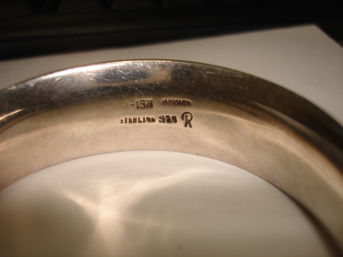 Vintage Unique Mexico Old 925 Solid Sterling Silver Oval Bangle 