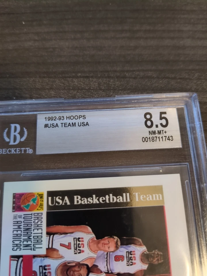 1992-93 NBA Hoops - Michael Jordan, Magic Johnson, Larry Bird Graded 8.5 - Image 3 of 4