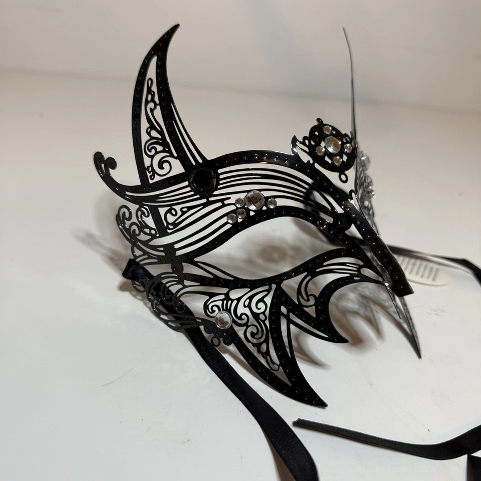 NWT Wolverine Venetian Black Masquerade Mask Crystal Rhinestones Metal halloween - Image 3 of 4