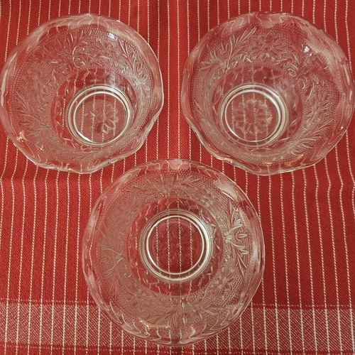3 Vintage Anchor Hocking Custard Cups - Sandwich Pattern