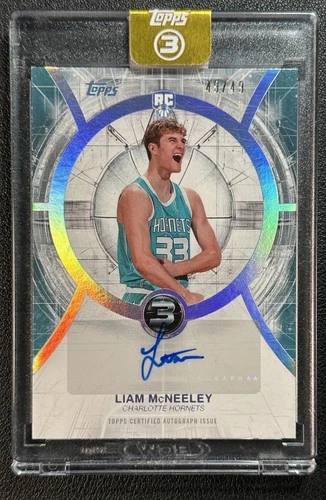 LIAM MCNEELEY 2025-26 TOPPS THREE 3 #RA-LM ROOKIE AUTO RC 49/49 HORNETS