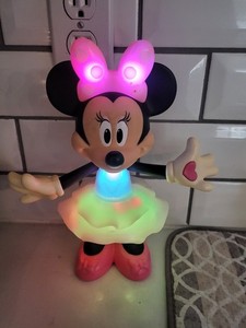 Disney Minnie Mouse Talking & Singing Interactive Toy With Light Up Colors