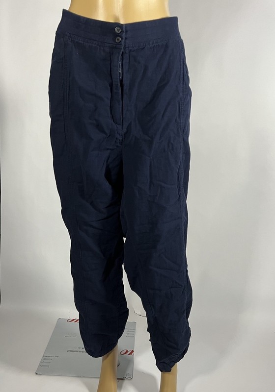 J. Jill Women’s Navy Stretch Straight Leg Pants. Button Tabs On Bottom Of Pant