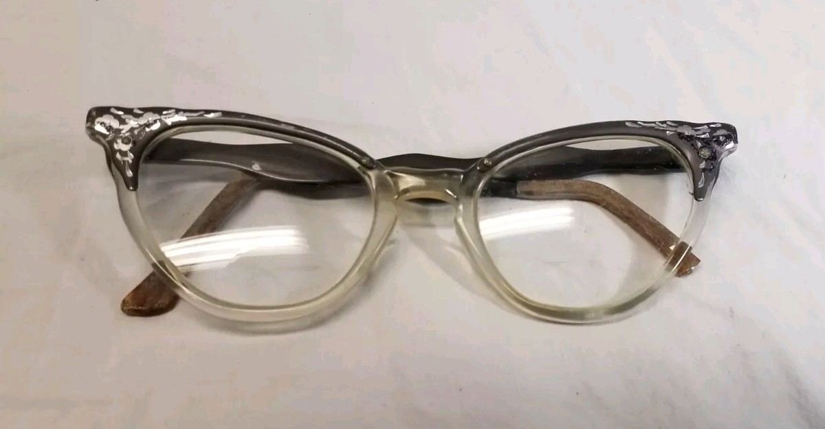 Vintage 5 1/2